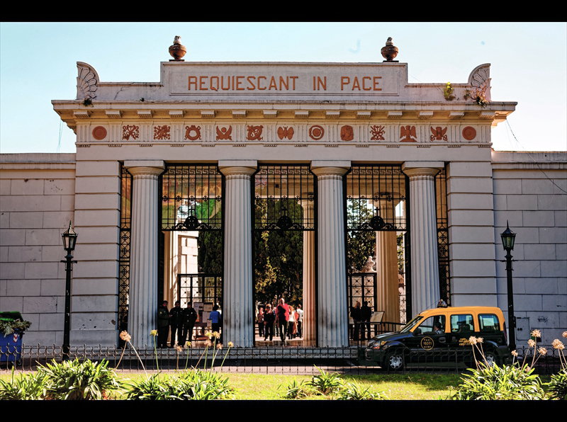 Buenos Aires, La Recoleta Cemetery (05122008) _MG_2646 (_MG_2673)_DxO
