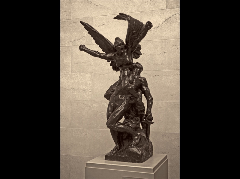 01-Palace of the Legion of  Honor, Nike-01 (09-21-2002)